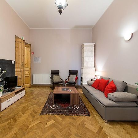 5 Bedroom Family Apartment كراكوفيا الغرفة الصورة