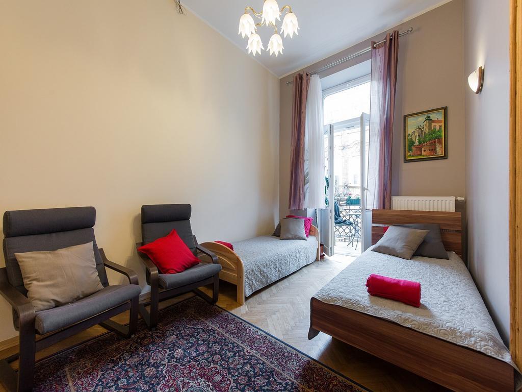 5 Bedroom Family Apartment كراكوفيا الغرفة الصورة