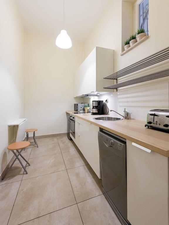 5 Bedroom Family Apartment كراكوفيا الغرفة الصورة