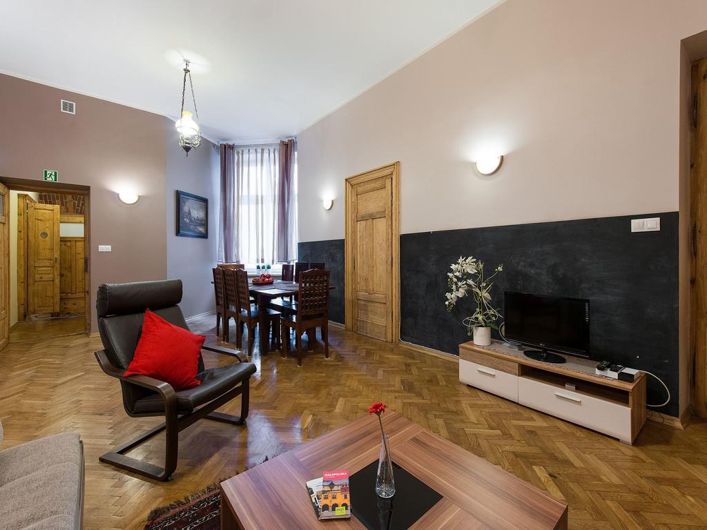 5 Bedroom Family Apartment كراكوفيا الغرفة الصورة